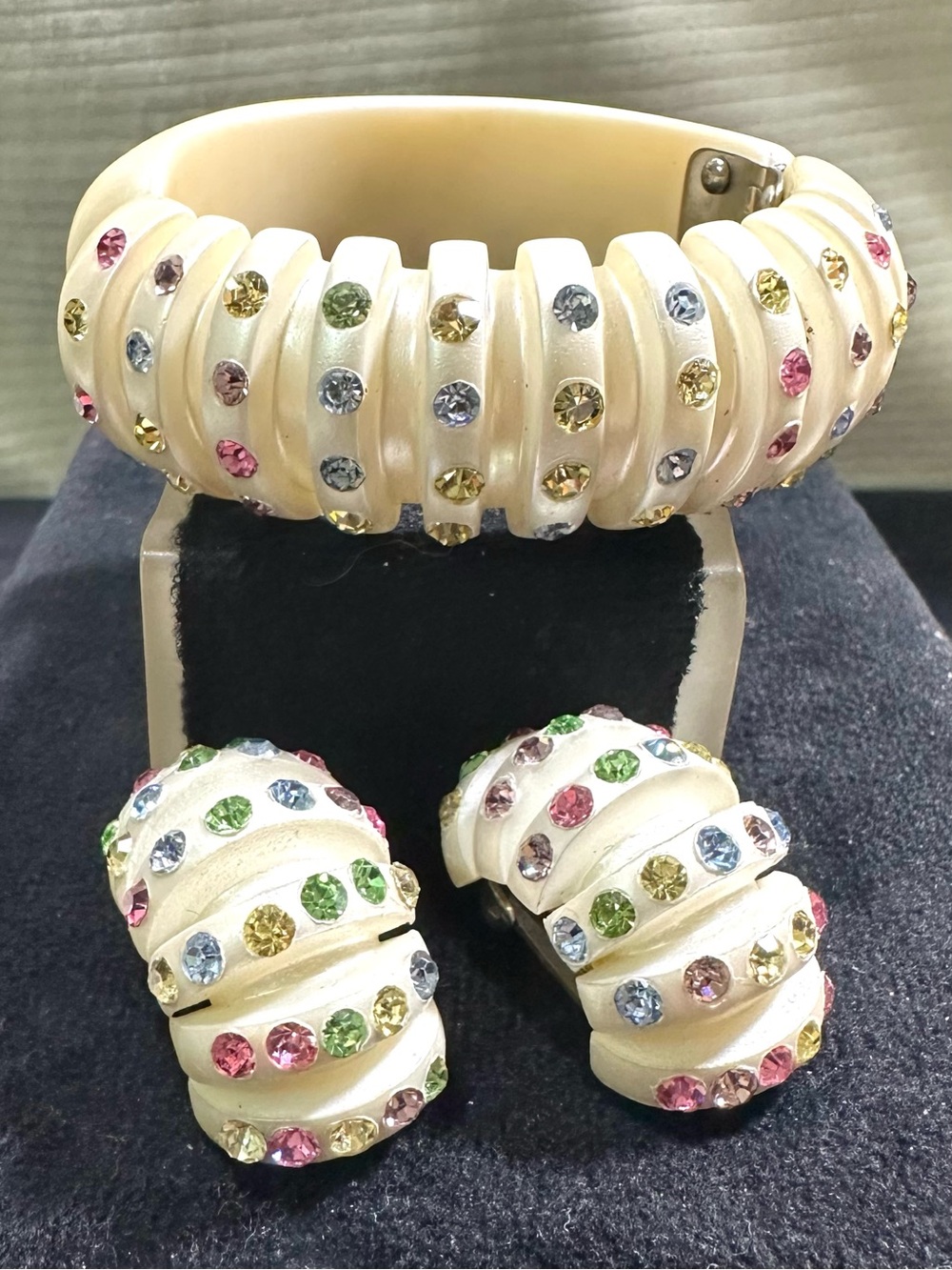Vtg: ART/WEISS? Lucite Multicolored Rhinestone Clamper & Earring Set